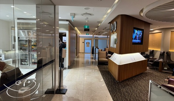 Singapore Airlines SilverKris Lounge Melbourne Airport